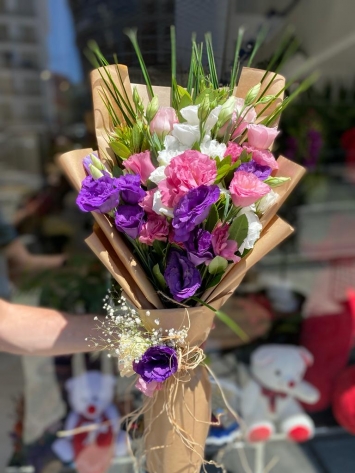 Renkli Lisyantus Buketi